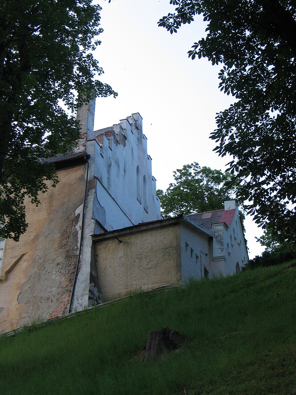 Aizputes pilskalns (Baznīckalns)